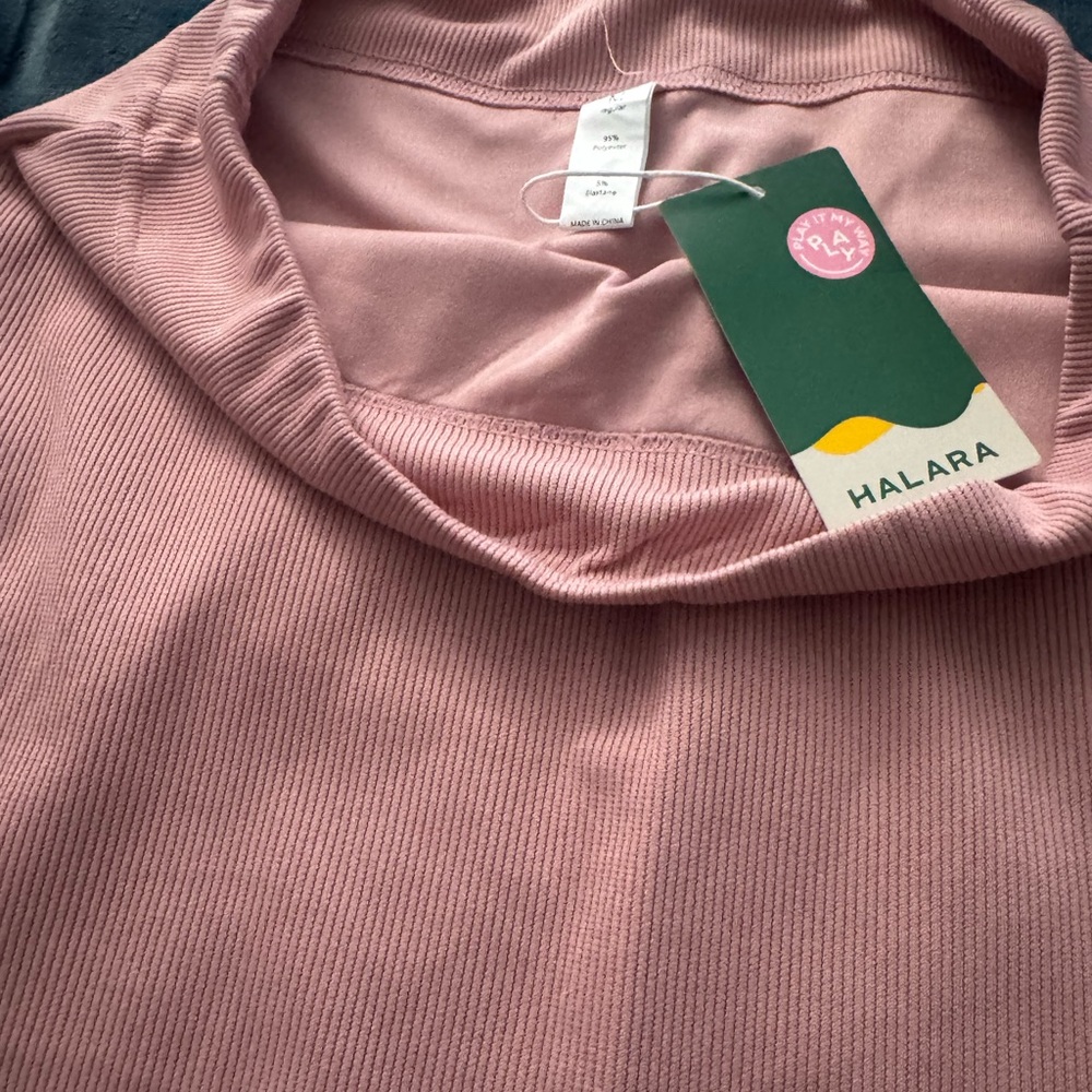 Halara Pink Ribbed Skirt